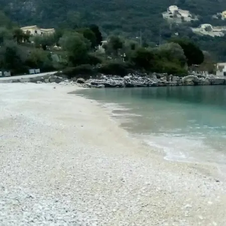 Vardia & Mikros Gialos