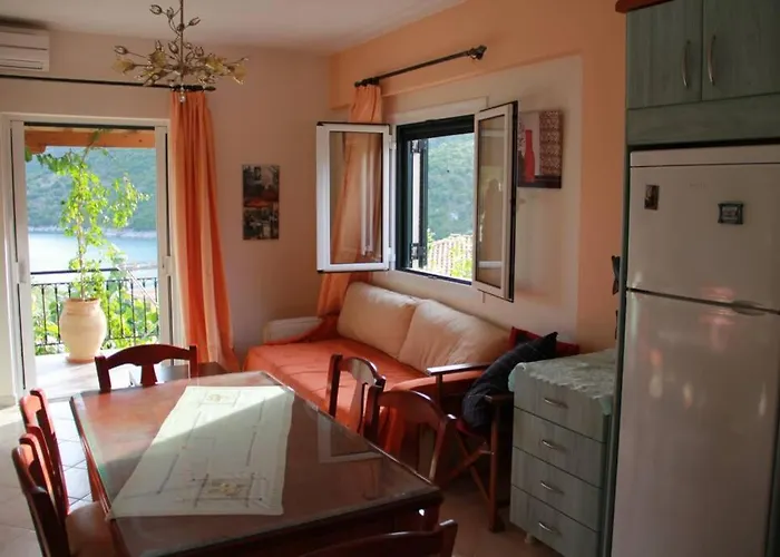 Vardia & Mikros Gialos